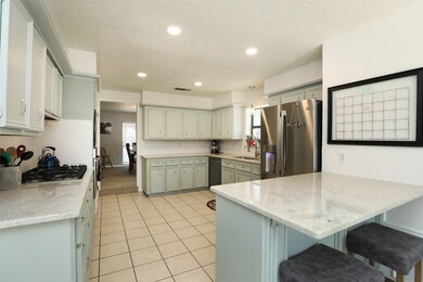 14111 Limerick Ln, Tomball, TX 77375 - photo 5