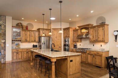 20154 Stonegate Dr, Bend, OR 97702 - photo 6