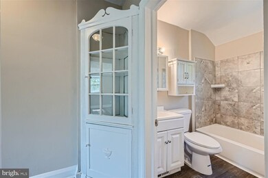 8446 Oakleigh Rd, Parkville, MD 21234 - photo 7