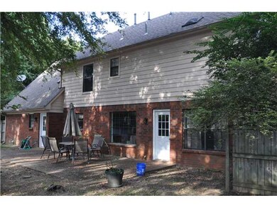 The large, park-like back yard has plenty of room 