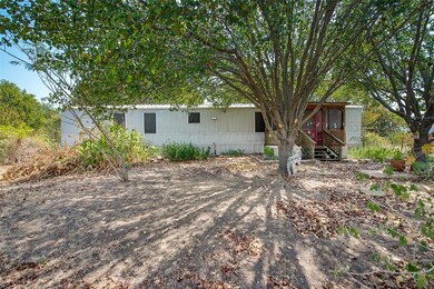 2115 Wren Ct, Cleburne, TX 76031 - photo 3