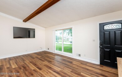 8221 Rochelle Rd, Louisville, KY 40228 - photo 4