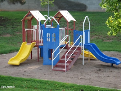 1811 S 39th St unit 37, Mesa, AZ 85206 - photo 5