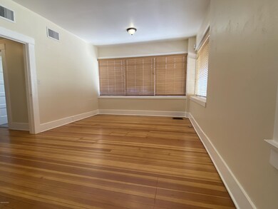 635 E 4th St bdrm or flexrm v1