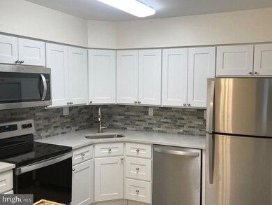 17 W Bluebell Ln, Mount Laurel, NJ 08054 - photo 4