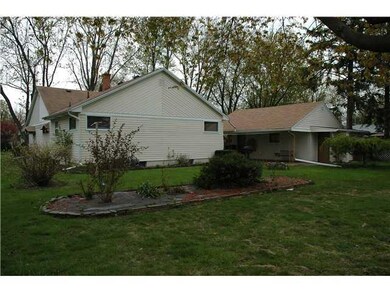 749 Barrally St, North Tonawanda, NY 14120 - photo 2