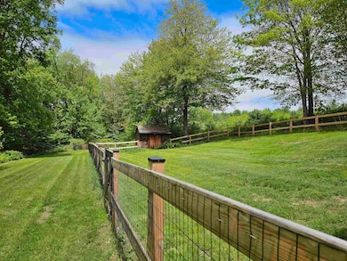 935 French Meadow Rd, Springfield, VT 05156 - photo 7