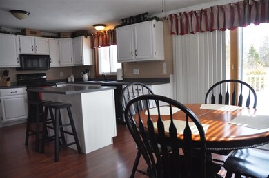 20 Floyd Ave, Manchester, NH 03103 - photo 5