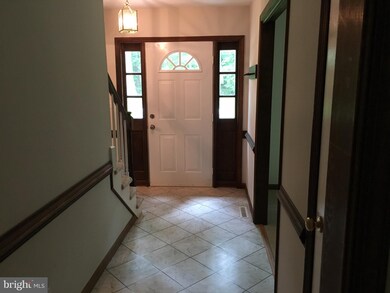 113 Enfield Dr, Stafford, VA 22556 - photo 2