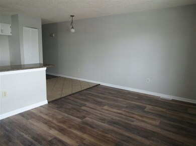 409 W Hildreth Ave unit A, Wildwood, NJ 08260 - photo 4