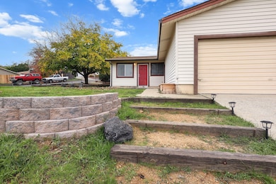 1111 Jaxon Way, Redding, CA 96003 - photo 2