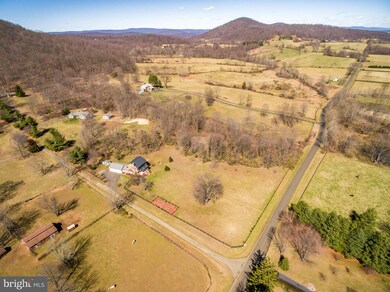 10348 Post Oak Ct, Marshall, VA 20115 - photo 2