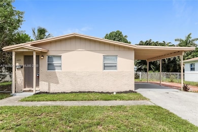 1464 7th St, West Palm Beach, FL 33401 - photo 2