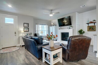 1356 Greenfield St, Gainesville, TX 76240 - photo 4