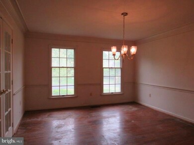 7719 Lake Glen Dr, Glenn Dale, MD 20769 - photo 4