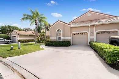 302 Sabal Palm Ln, Palm Beach Gardens, FL 33418 - photo 3