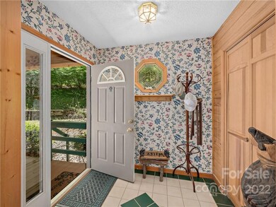 496 W Ridge Dr, Burnsville, NC 28714 - photo 7