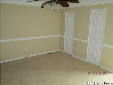 9102 Raintree Dr, Louisville, KY 40220 - photo 2