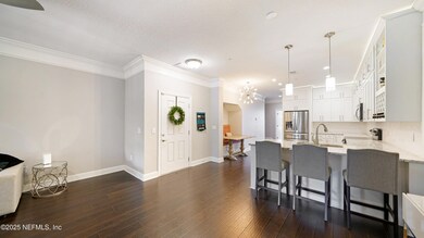 9823 Tapestry Park Cir 116-6