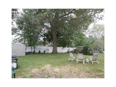 65 Chaplin St, Pawtucket, RI 02861 - photo 6