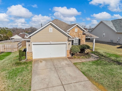 180 Stonewood Crossing Dr, Boiling Springs, SC 29316 - photo 3