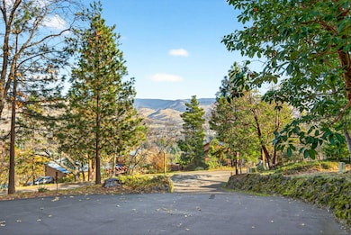 961 Pinecrest Terrace, Ashland, OR 97520 - photo 7