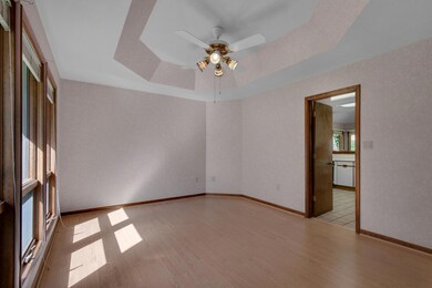 18 Balmoral Dr_20210716_040