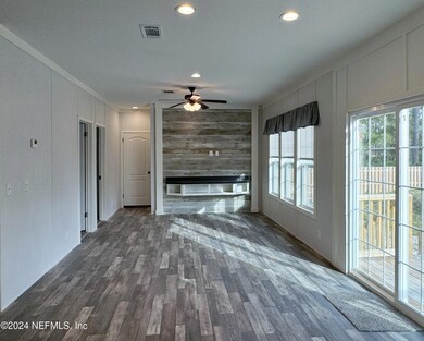 127 Domingo Rd, Satsuma, FL 32189 - photo 4