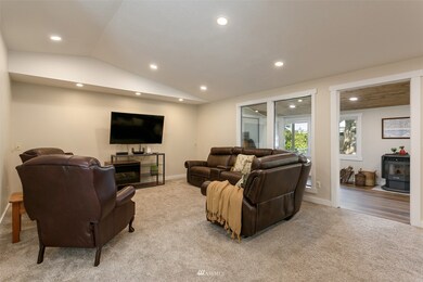 610 W 1st St, Nooksack, WA 98247 - photo 5