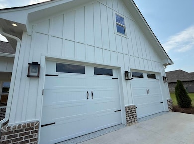2 Front Garage