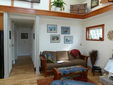 Living room b