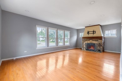 405 S Gilbert Ave, La Grange, IL 60525 - photo 4