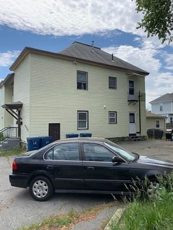 941 Lakeview Ave, Lowell, MA 01850 - photo 2