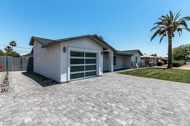 5817 N 12th Place-Pictures