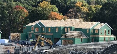 299 Lexington St unit 110, Woburn, MA 01801 - photo 2