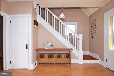 827 W Main St, Palmyra, PA 17078 - photo 4