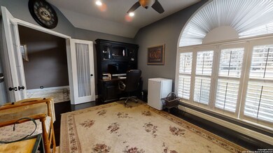 10625 Black Horse, Helotes, TX 78023 - photo 4