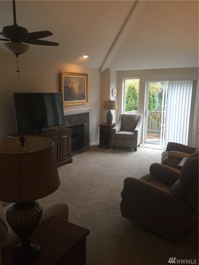 5012 Freeport Ln unit A, Mukilteo, WA 98275 - photo 4