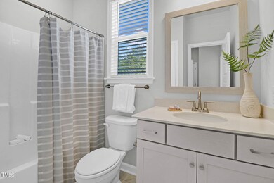 Bathroom---Hollyhock---Six-Oaks