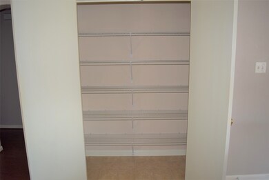 DOUBLE DOOR PANTRY