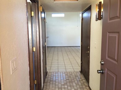 5824 Elmwood Dr NE, Albuquerque, NM 87109 - photo 2