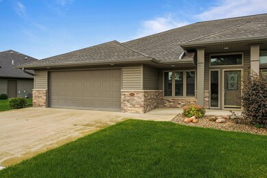 1501 28th St SW, Austin, MN 55912 - photo 3