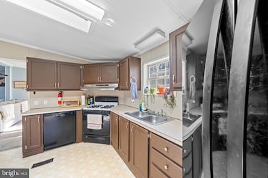 905 Baldwin Dr, West Chester, PA 19380 - photo 3