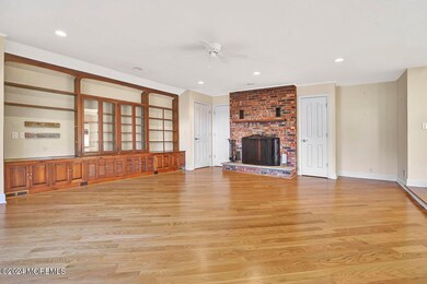 6 Deercrest Dr, Holmdel, NJ 07733 - photo 5