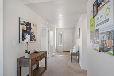 Edgewood - Entry Way (1)