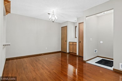 2451 Wimbledon Bay, Woodbury, MN 55125 - photo 2