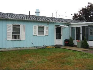 59 Laurie Ln, Lowell, MA 01854 - photo 4