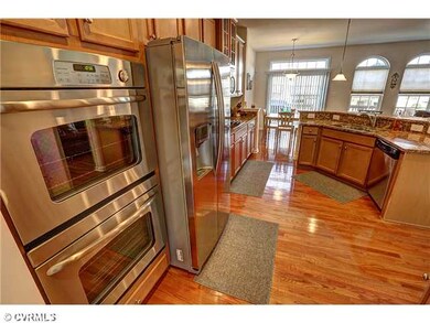 Kitchen - Gorgeous Kitchen - Featuring beautiful w