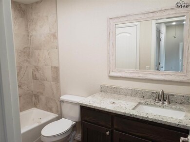 1506 Hursh Ave unit B, Wichita Falls, TX 76302 - photo 7