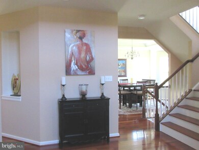 1623 Lindley Dr, Hanover, MD 21076 - photo 2